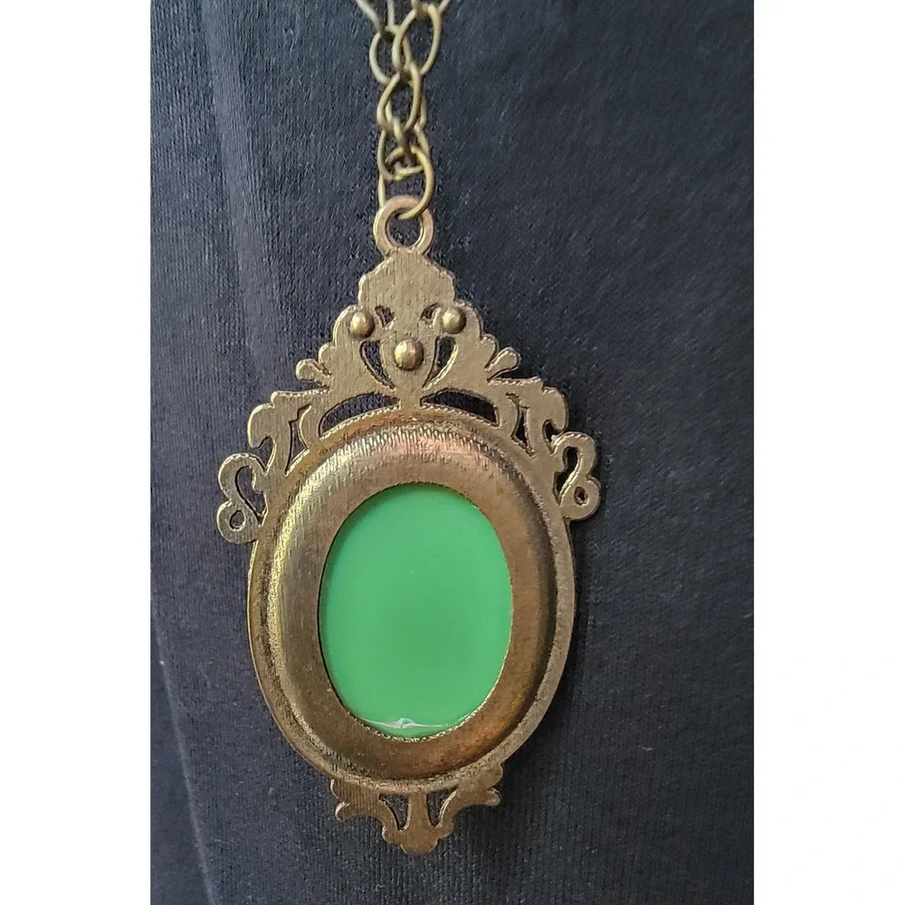 Vintage Style Green Cameo Pendant Necklace Antique Brass Victorian Ornate 27in